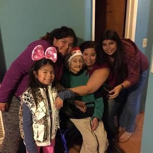 Meet your Posher, Miriam