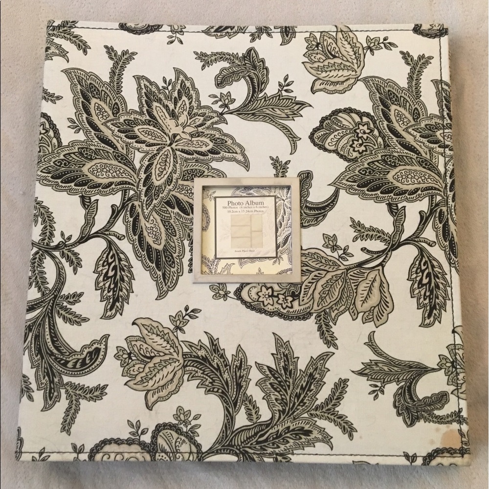 Beautiful flower print photo album