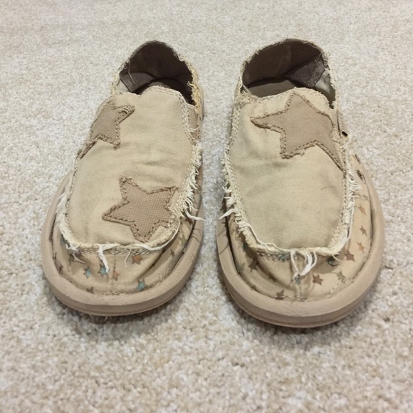 Sanuk Shoes - Women's Sanuk shoes