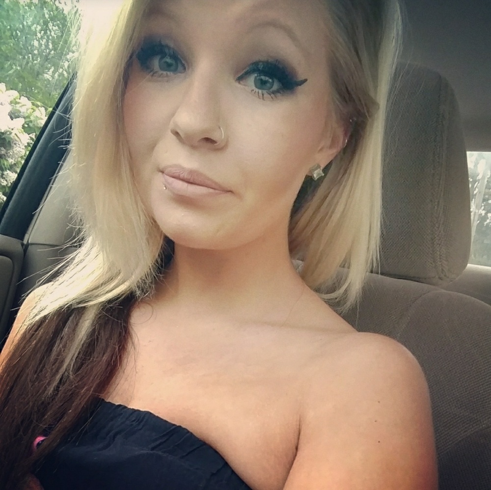 Meet your Posher, Amanda