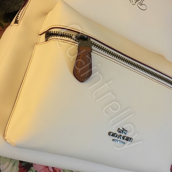 🌼 RARE SOLD OUT Coach Disney Mickey Collaboration - Picture 4 of 4