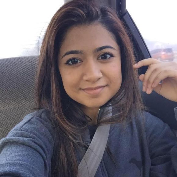 Meet your Posher, Rhea - Picture 1 of 1