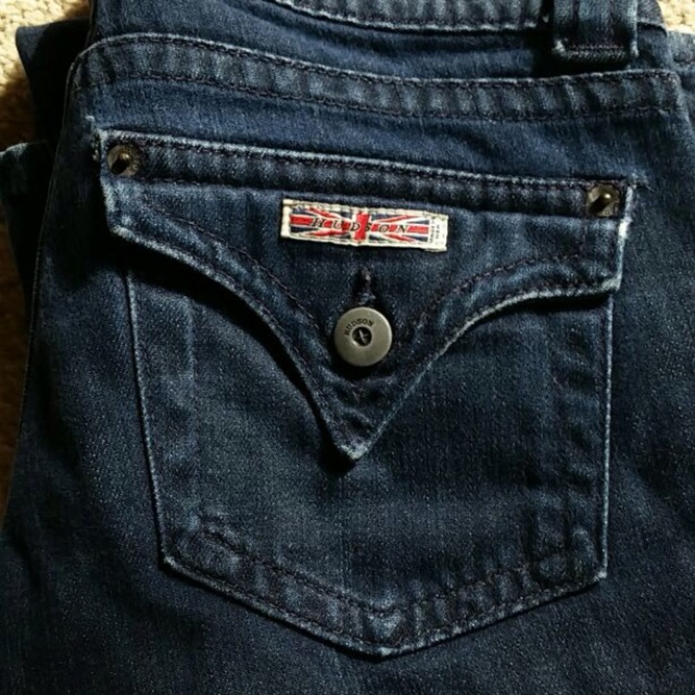 Hudson 23/33 EUC! No rips stains or holes