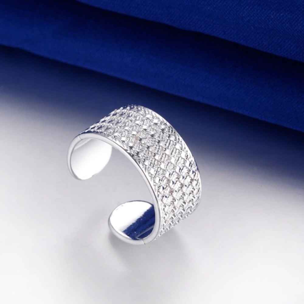NWT STERLING SILVER RING ADJUSTABLE - Picture 2 of 2