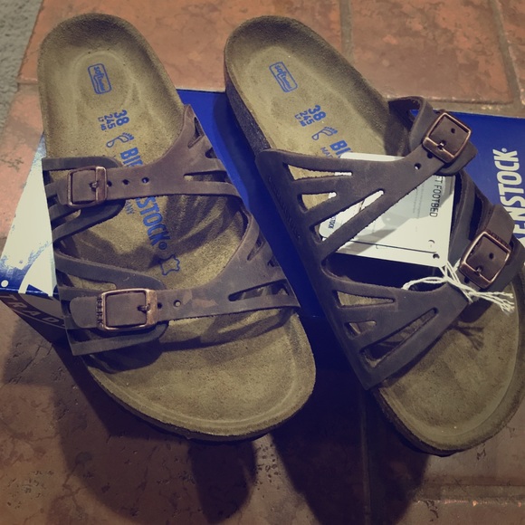 Birkenstock Shoes - NWIB Birkenstock Granada 😍