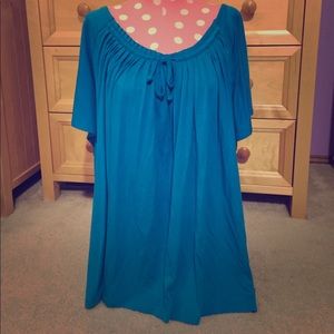 📦 MOVING SALE 📦 Blue Blouse