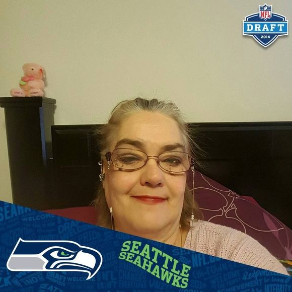 Meet your Posher, Deb - Picture 1 of 1