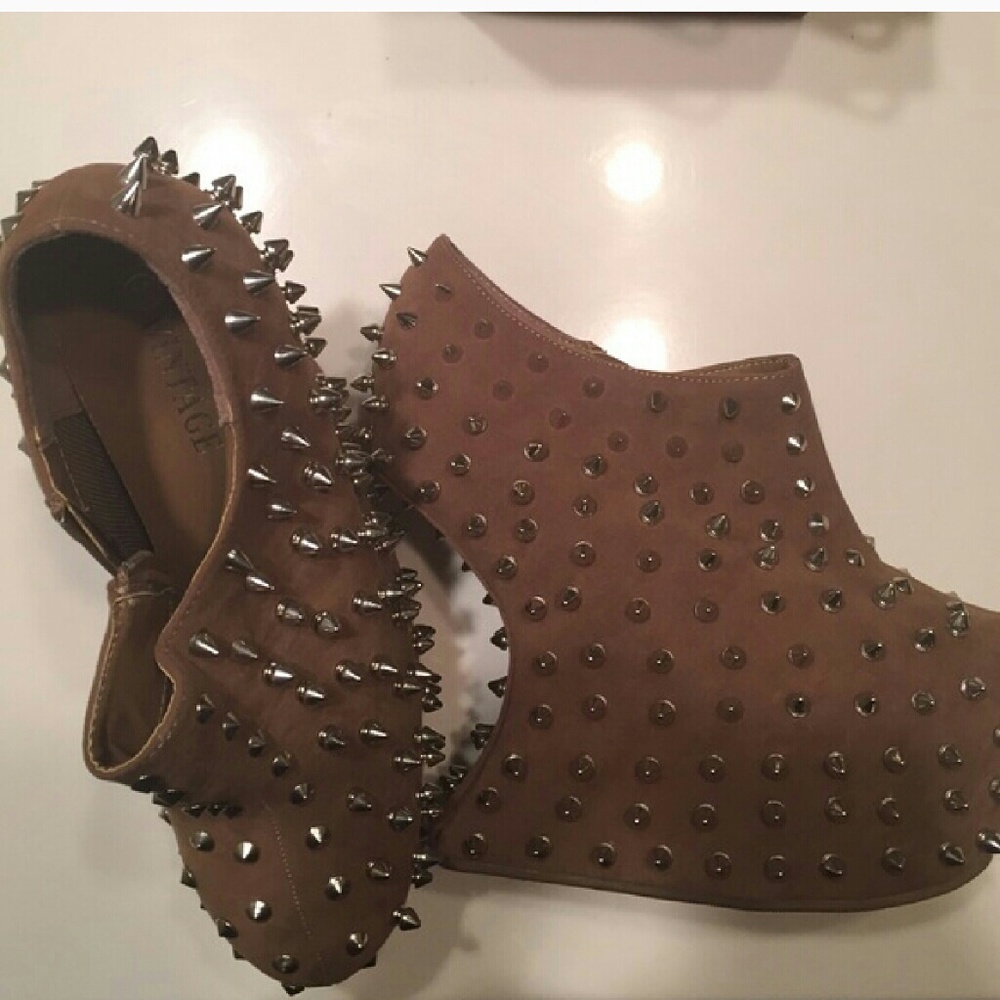 Studded heel less wedges