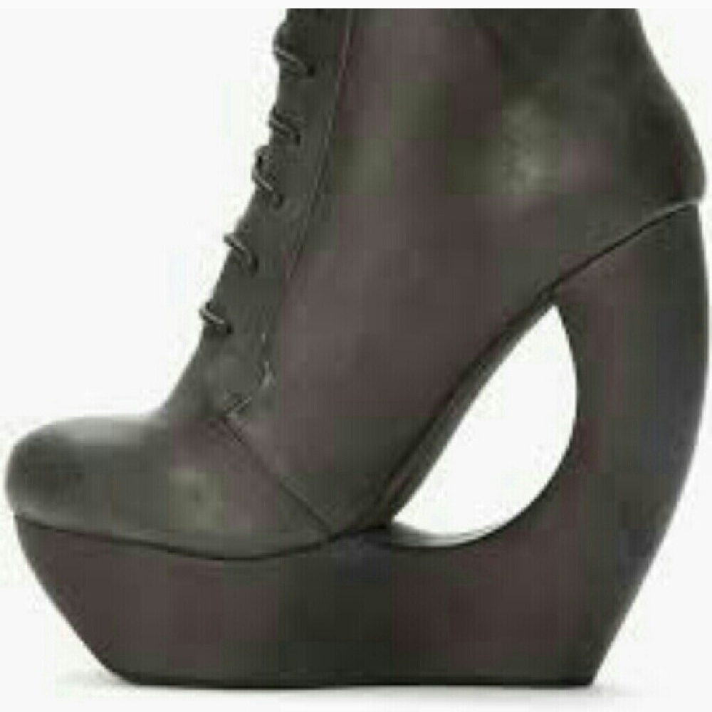 Jeffrey campbells