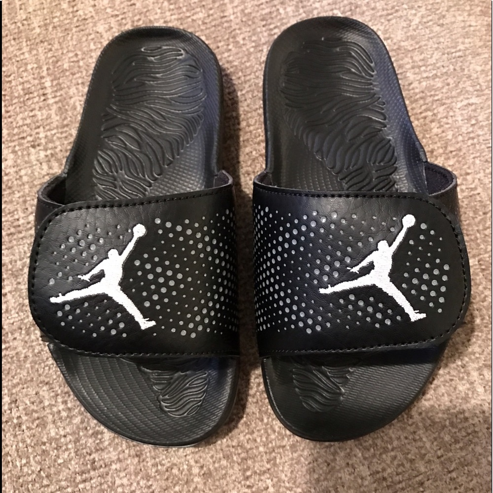 Boys Jordan sandals
