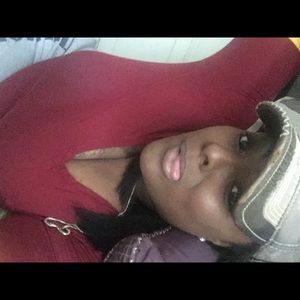 Meet your Posher, Dana