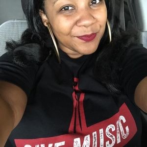 Meet your Posher, Robin