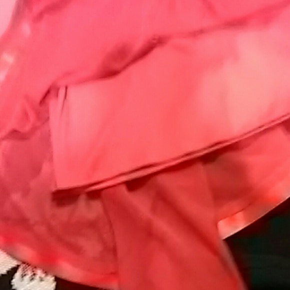 Red Dress - Picture 4 of 4