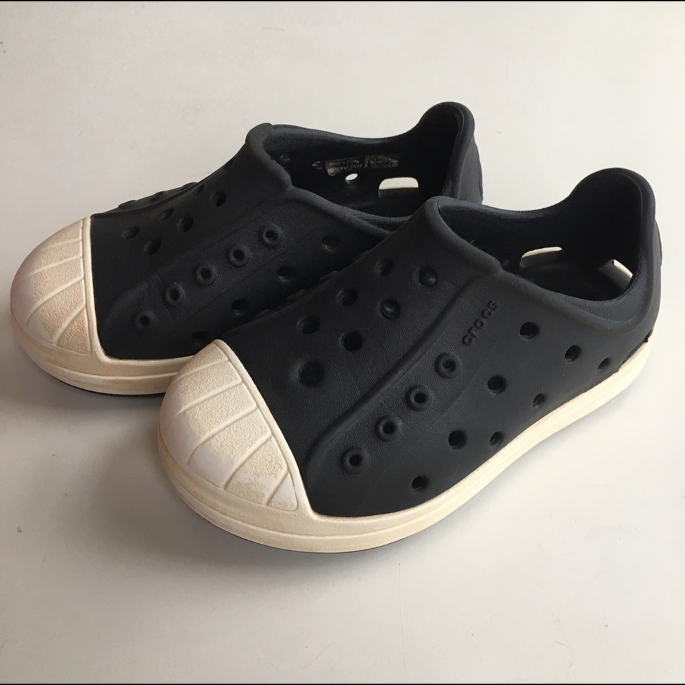 Crocs Bump It sneakers size 7