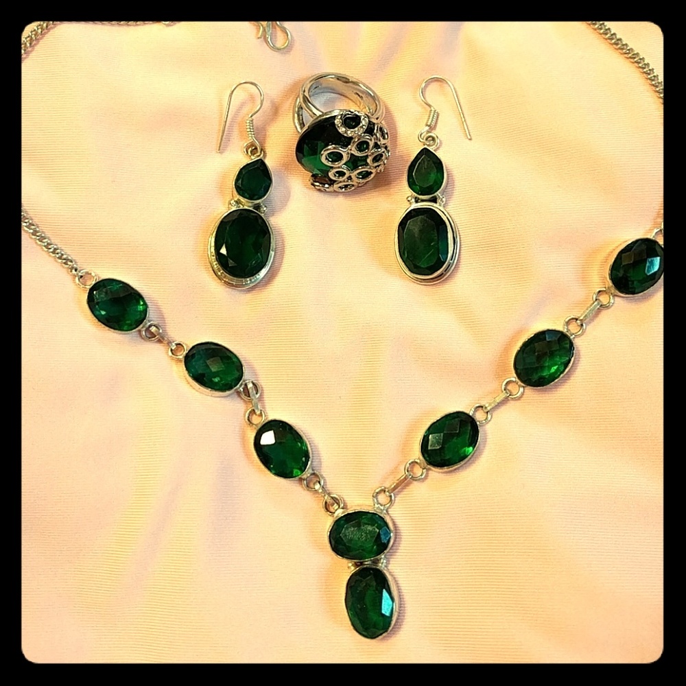 Green diobside quartz jewelry set