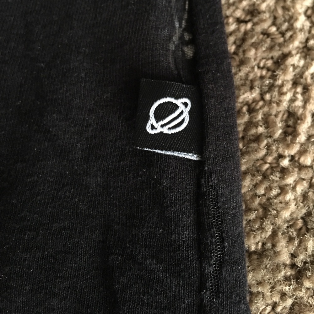 🎉HP🎉Black Skull Burnout Tank Cover-up - Picture 2 of 5