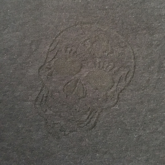 šHPšBlack Skull Burnout Tank Cover-up - Picture 3 of 5