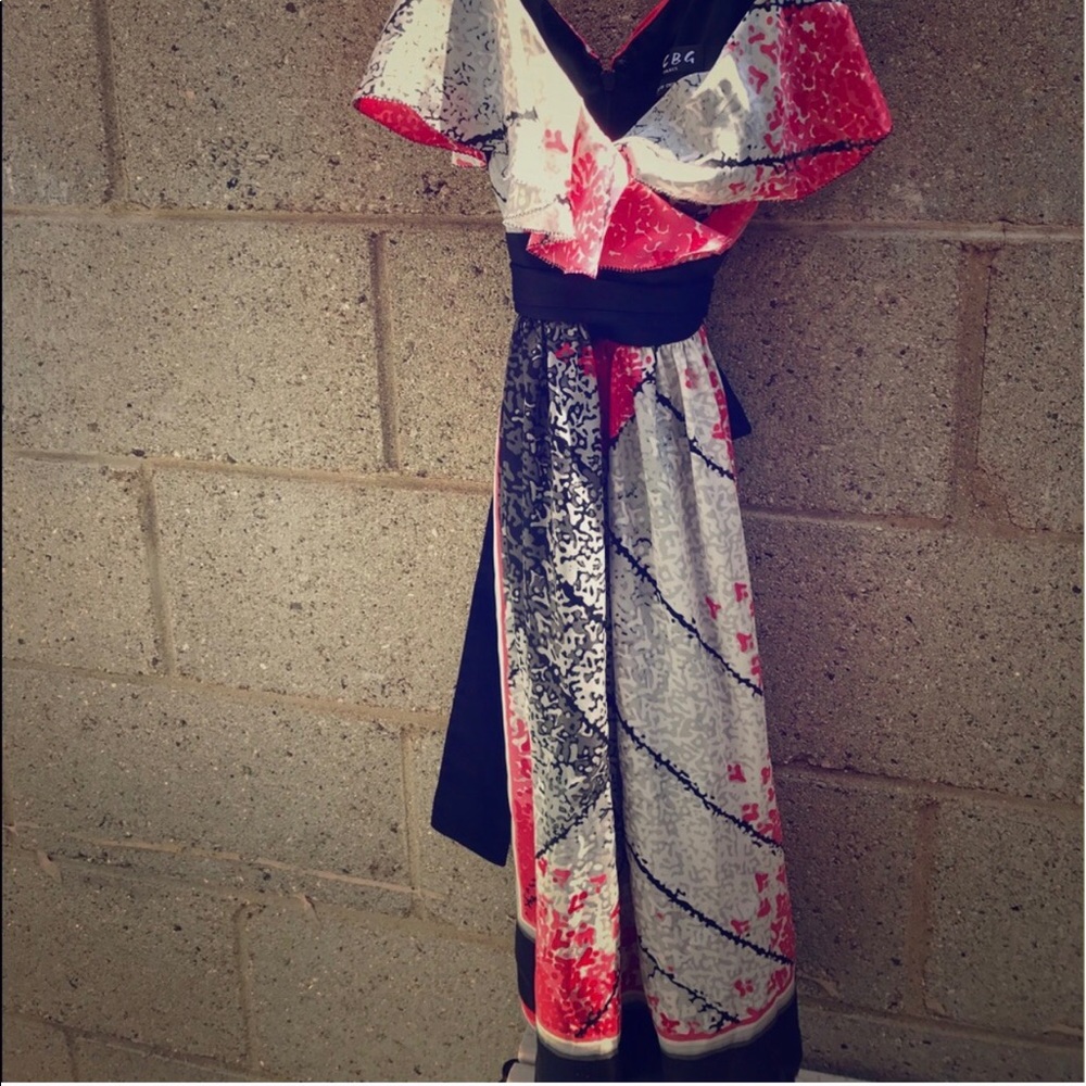 Gorgeous BCBG 100% polyester dress....