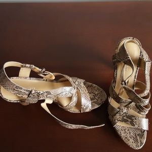 Nine West Velaso Natural Heels Size 9M NWT