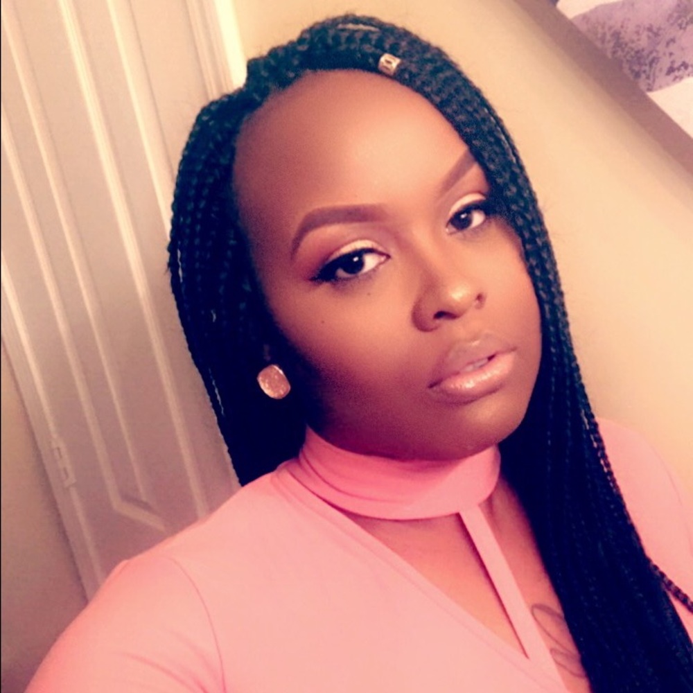 Meet your Posher, Miesha