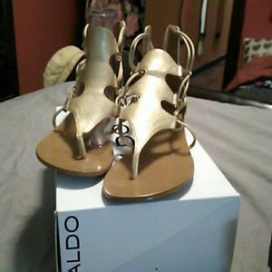 Sandal