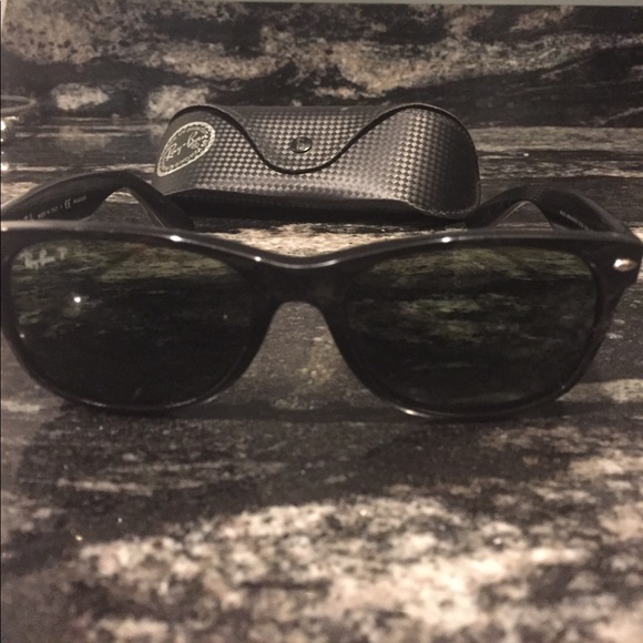 Polarized Ray Bans , Like New! - Picture 4 of 4