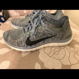 Nike Free 4.0 Flyknit RN Size 6.5