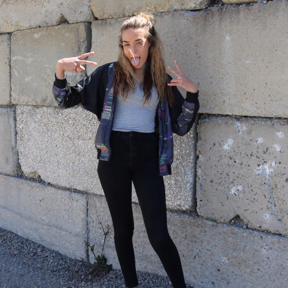 Meet your Posher, Bailey