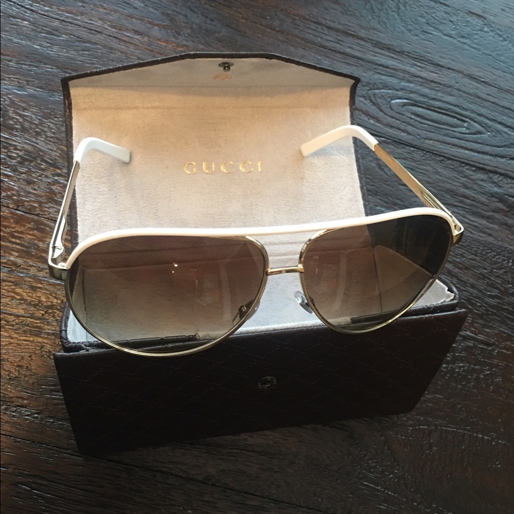 Authentic Gucci Aviator Sunglasses Gold & White
