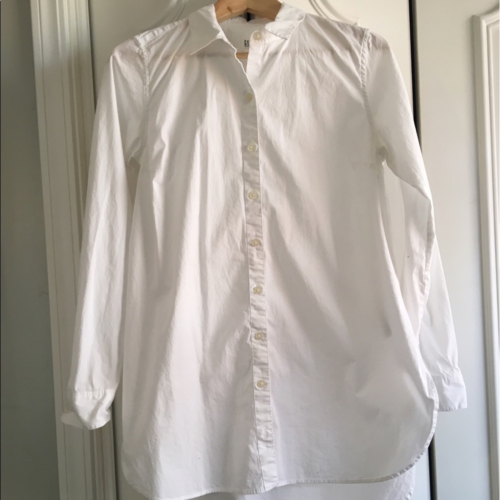 Gap white maternity shirt