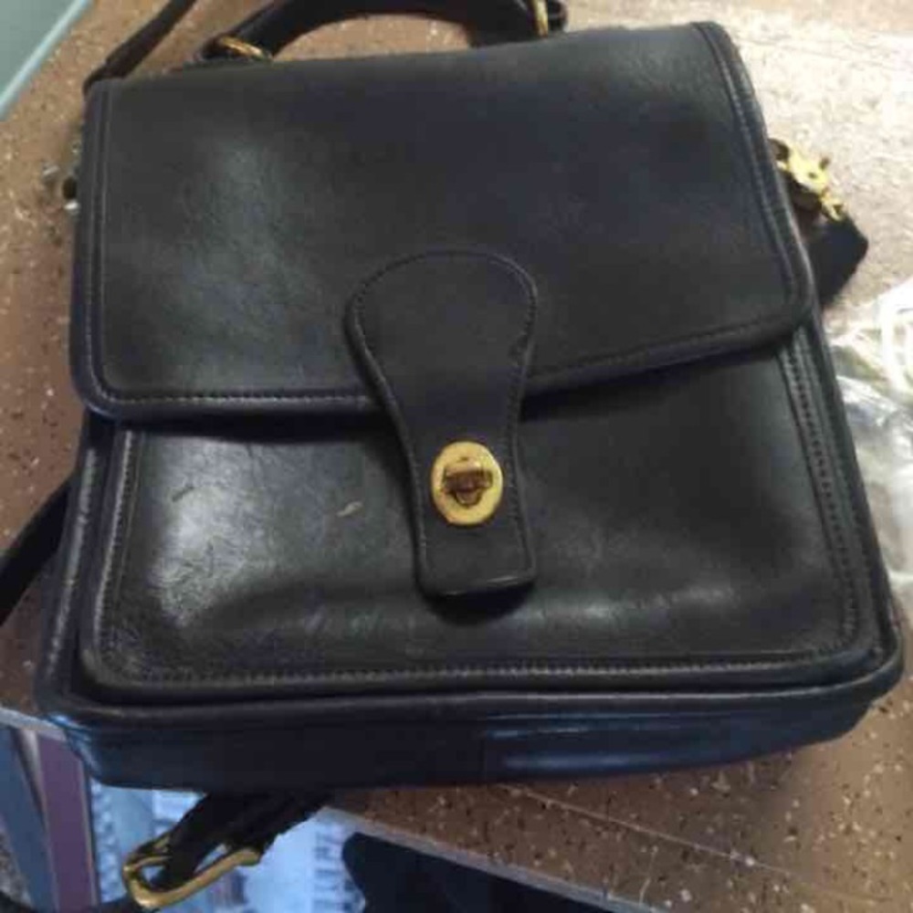 Black over the shoulder purse // hand bag