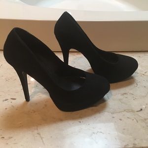 Kelsi Dagger black platform heels