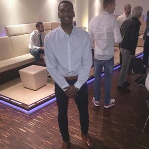 Meet your Posher, Bernard