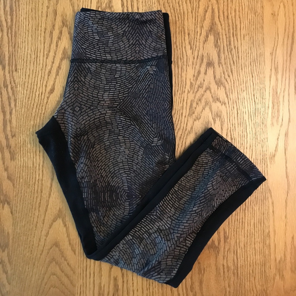 Lululemon crop leggings