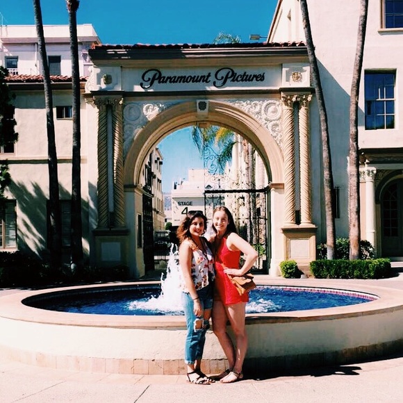 Meet your Posher, Becca - Picture 1 of 1