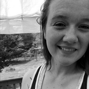 Meet your Posher, Lacee
