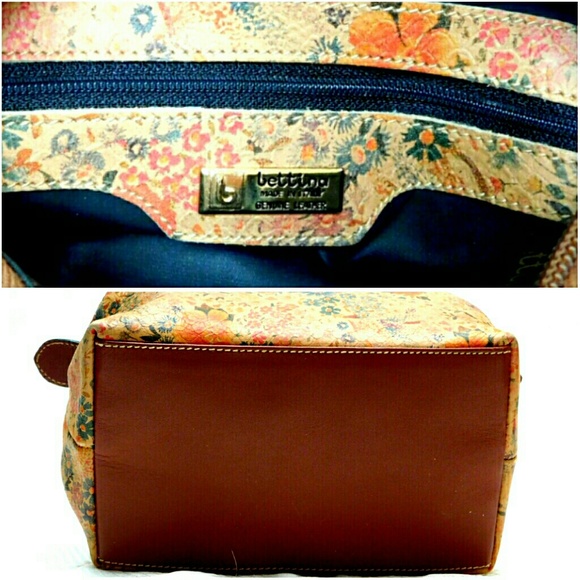 ๐SOLD๐BETTINA MADE IN ITALY SMALL BAG - Picture 6 of 7