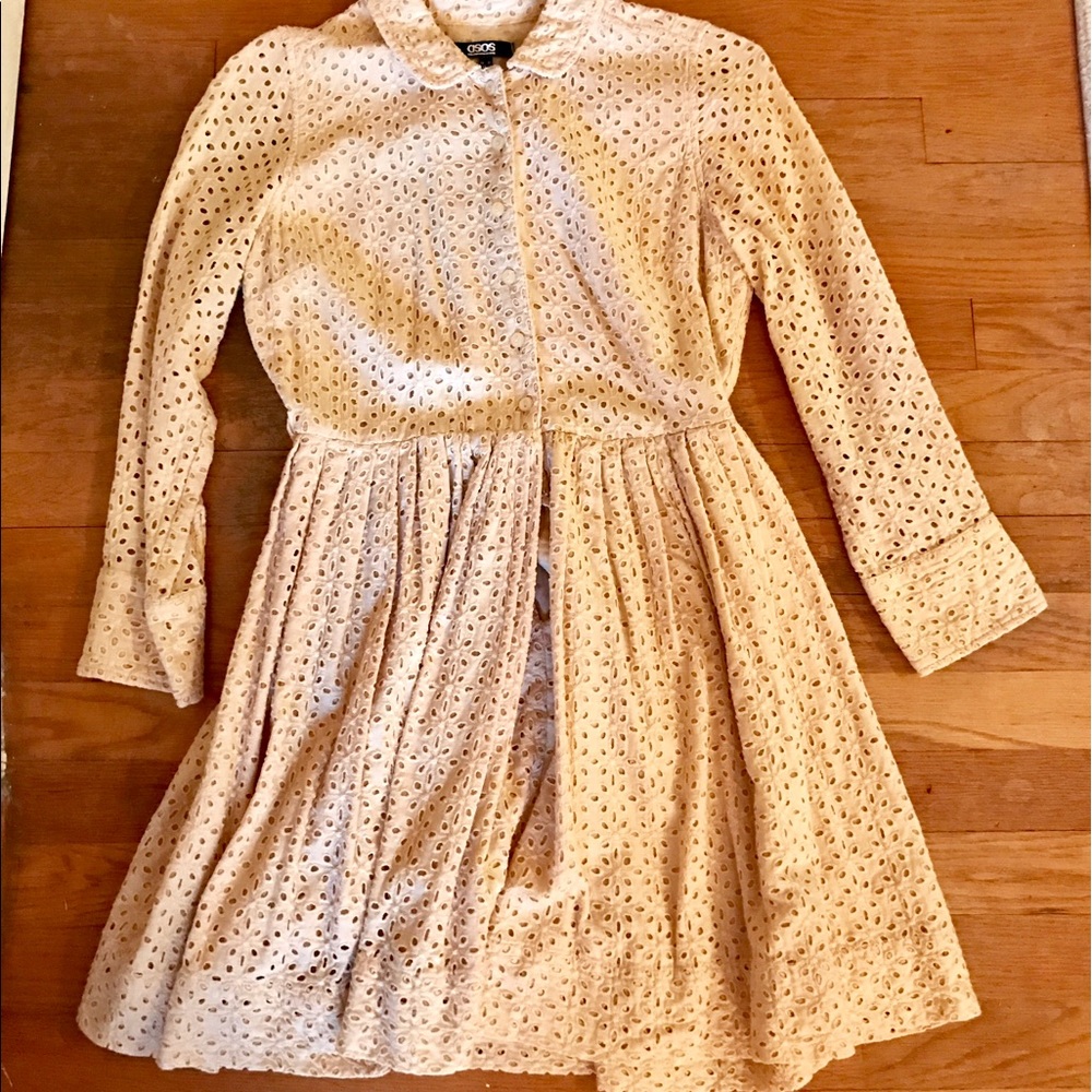 MOVING SALE! ASOS yellow eyelet dress🌻🌼