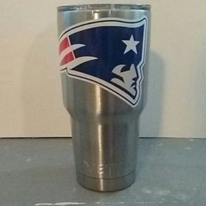 30 OZ YETI PATRIOTS TUMBLER