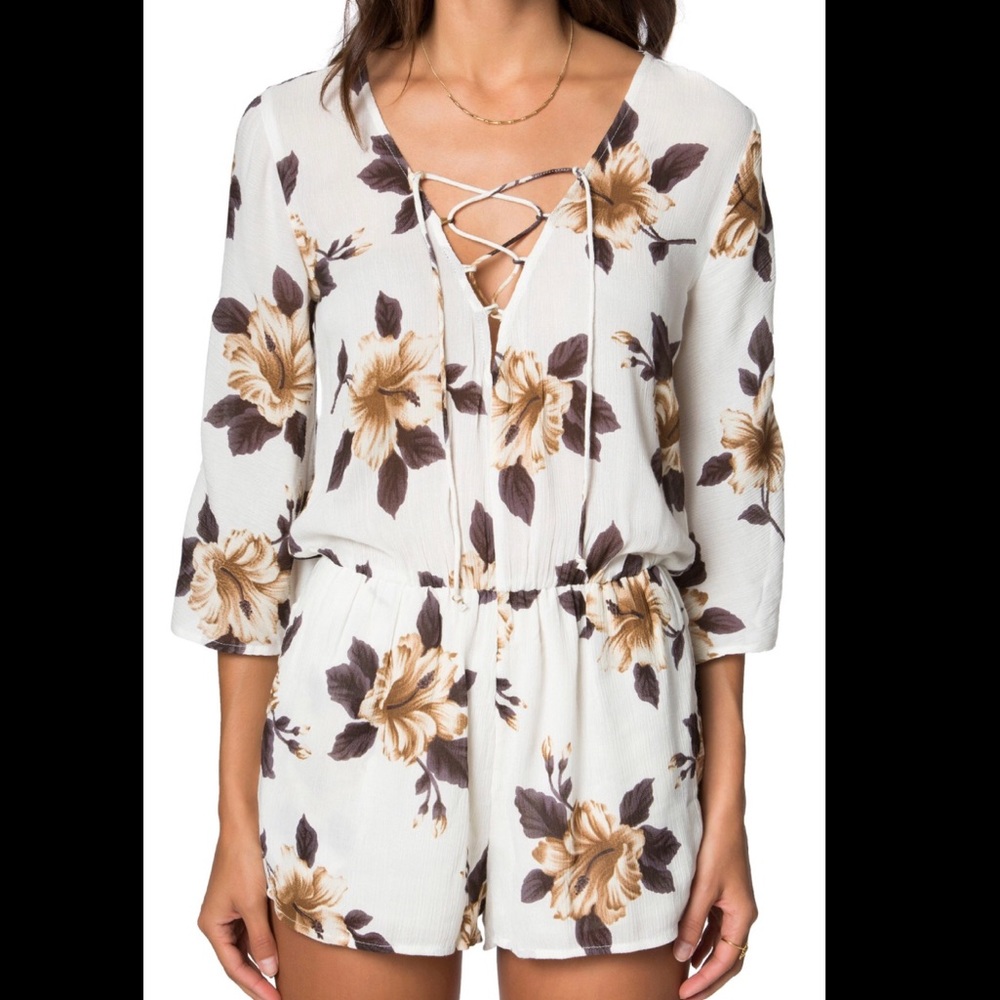 O'Neill While Flower Romper- Like New