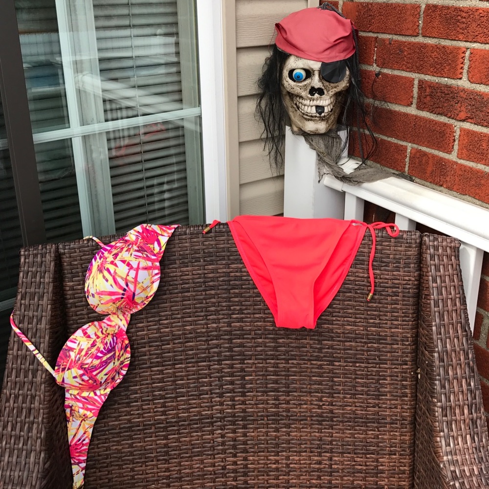 Forever 21 Bikini Set Tropical mixed match!!!