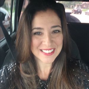 Meet your Posher, Jennifer