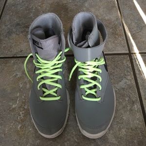 Nike ladies shoes size 6 as new