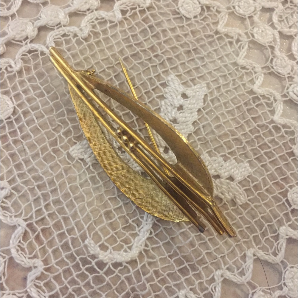 Vintage Gold Brooch