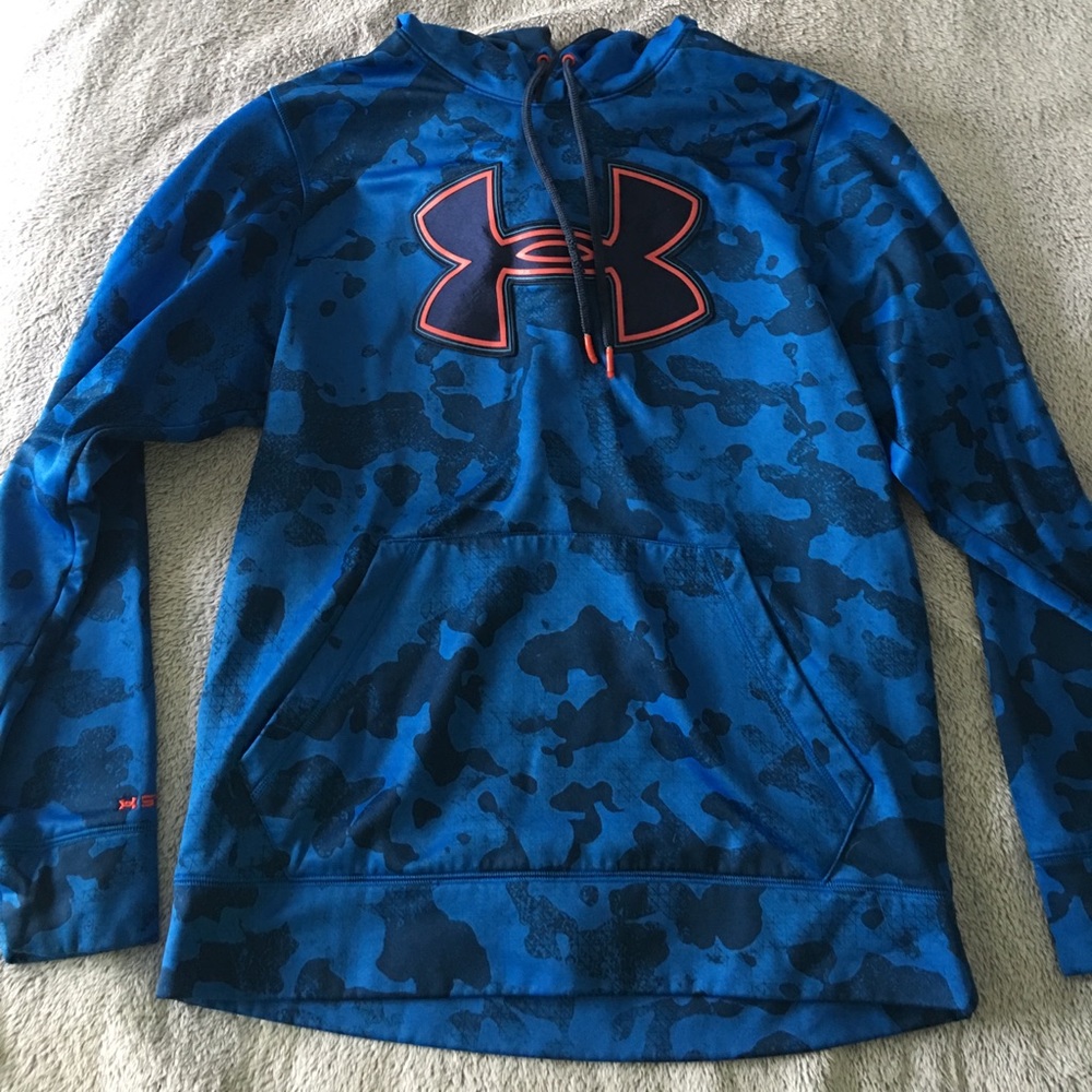 Men's medium Under Armor hoodie