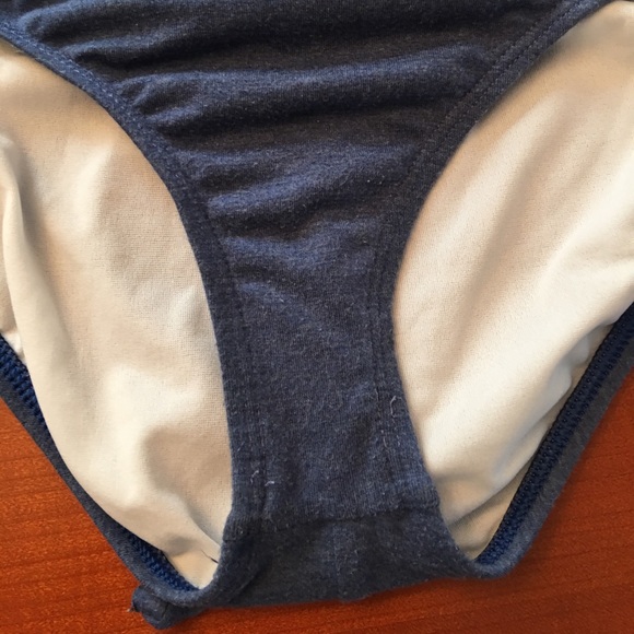 Splendid One Piece Cutout Swimsuit - Picture 4 of 5