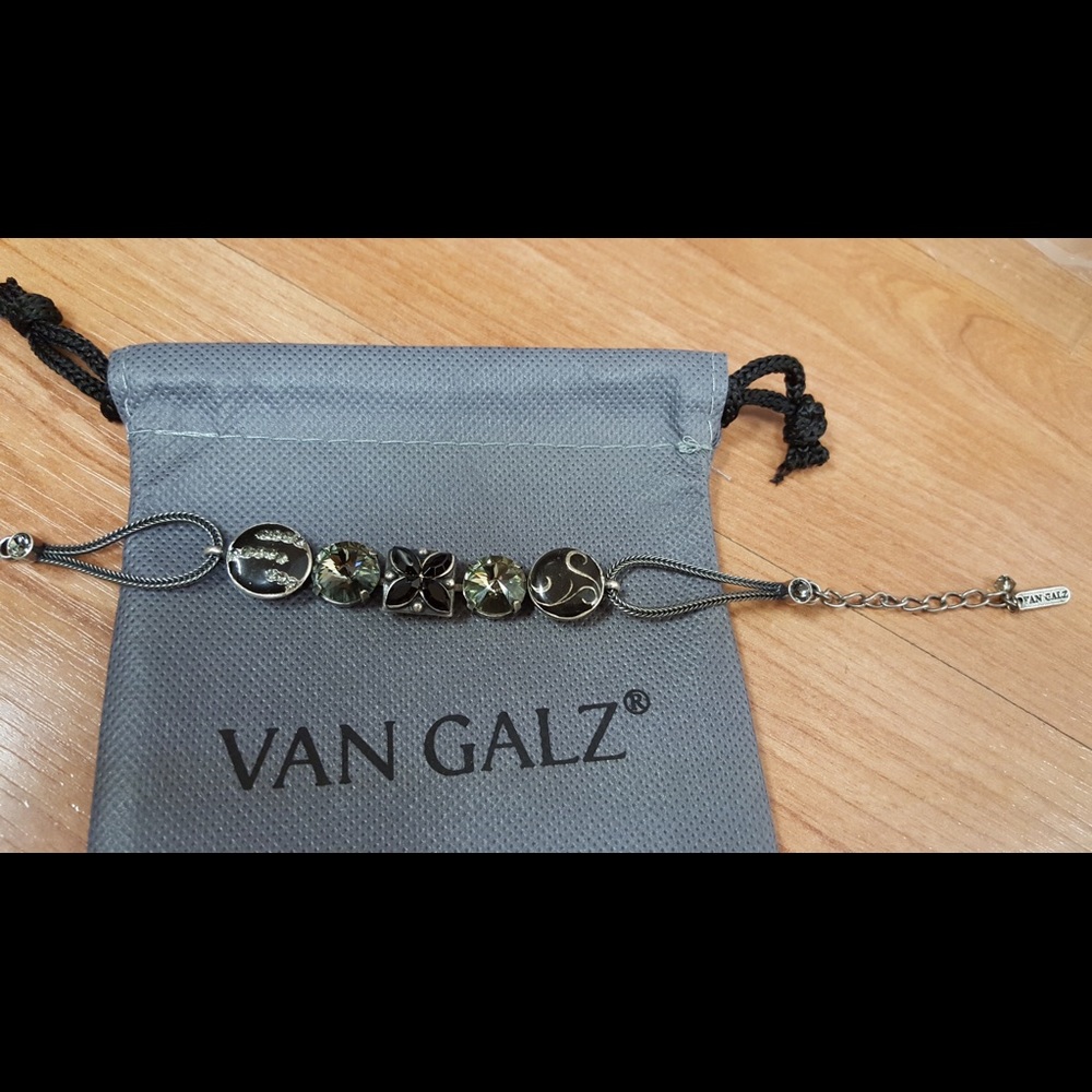 Hand-painted Enamel & Jet/BD Crystal Bracelet