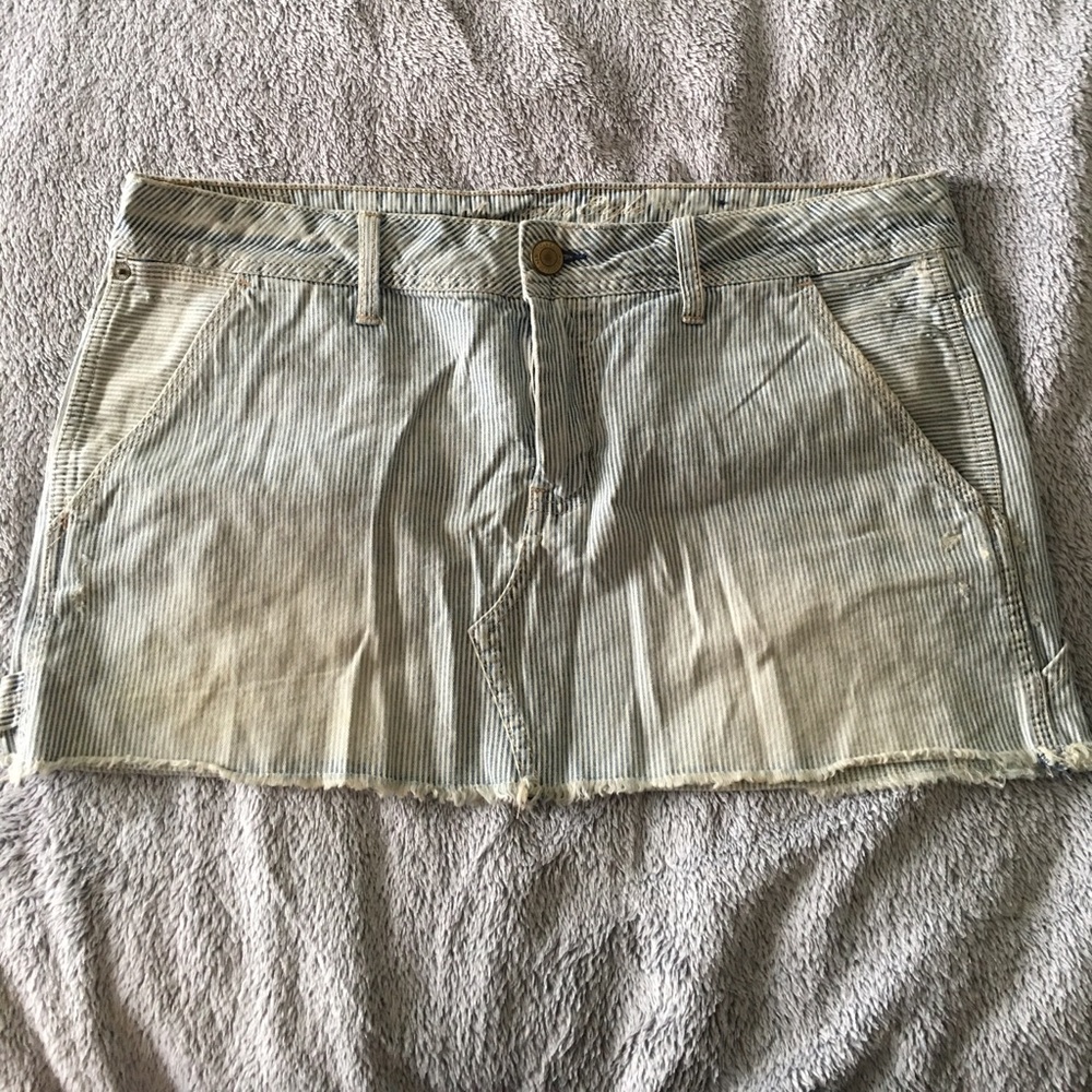 American Eagle distressed carpenter mini skirt