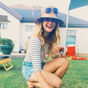 Meet your Posher, Jillian