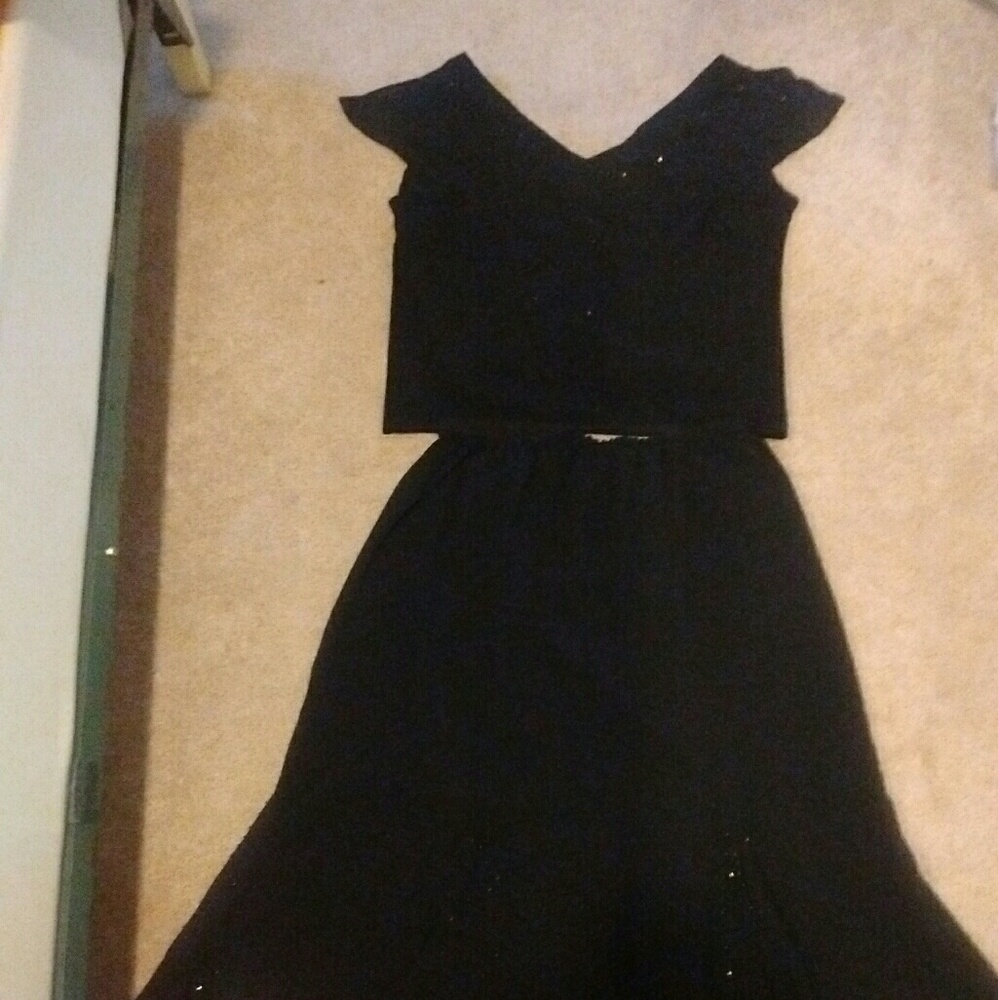 Two piece,top and skirt